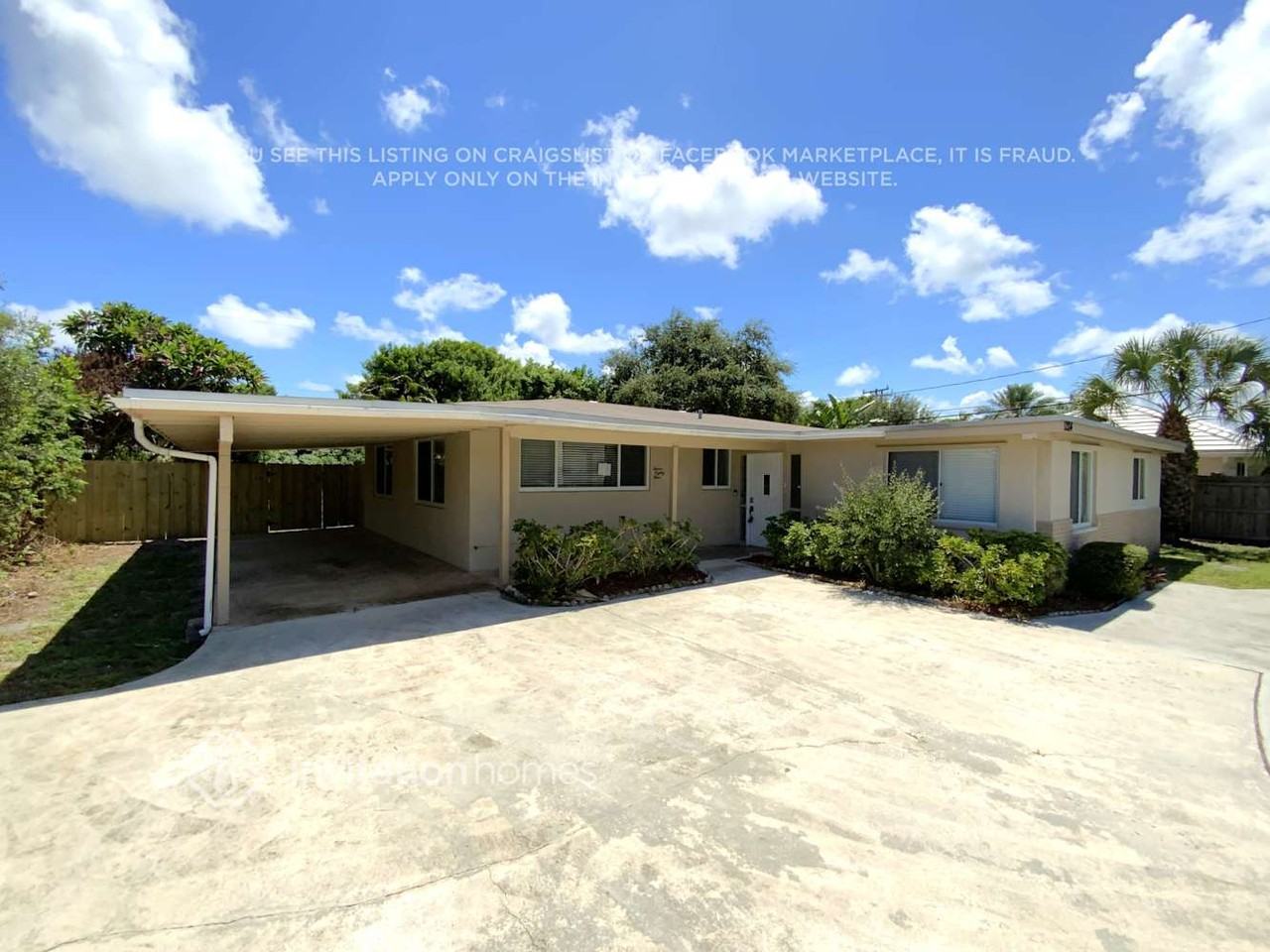 1284 Nw 5th St - Photo 2 of 17