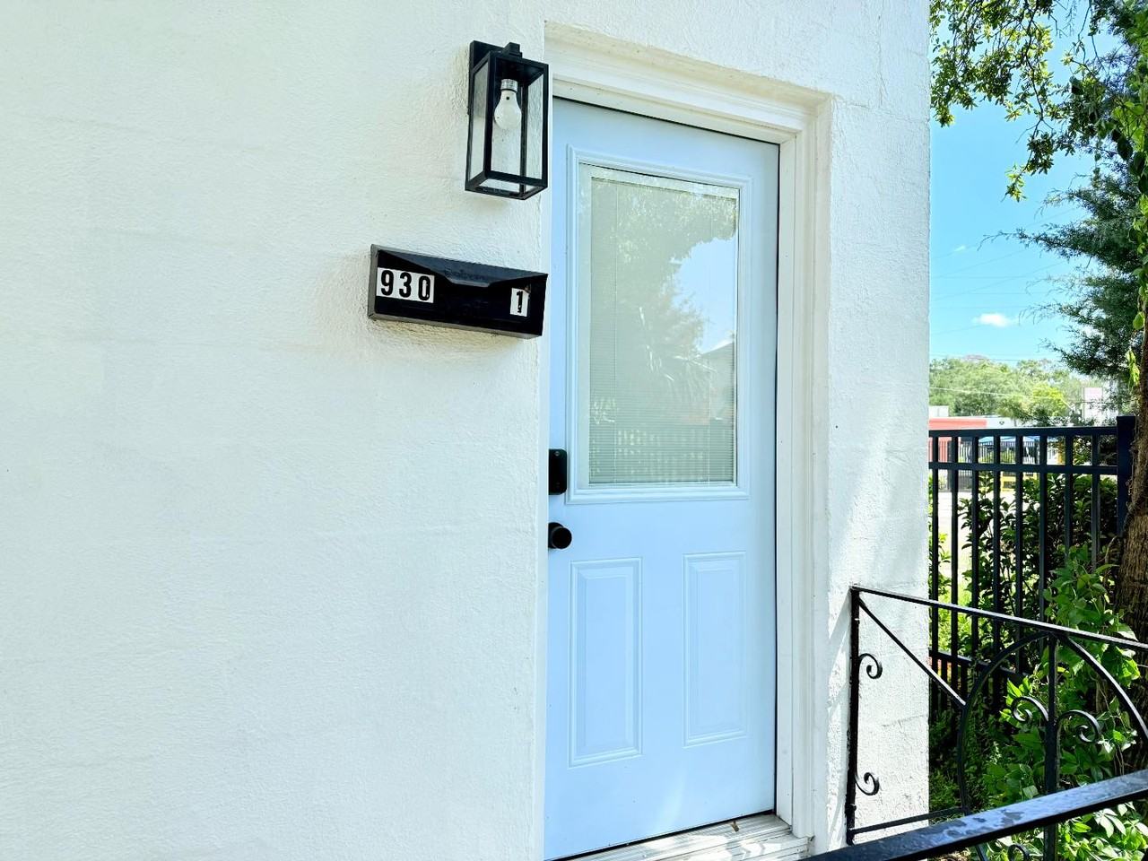 930-1 Lasalle St - Photo 3 of 11