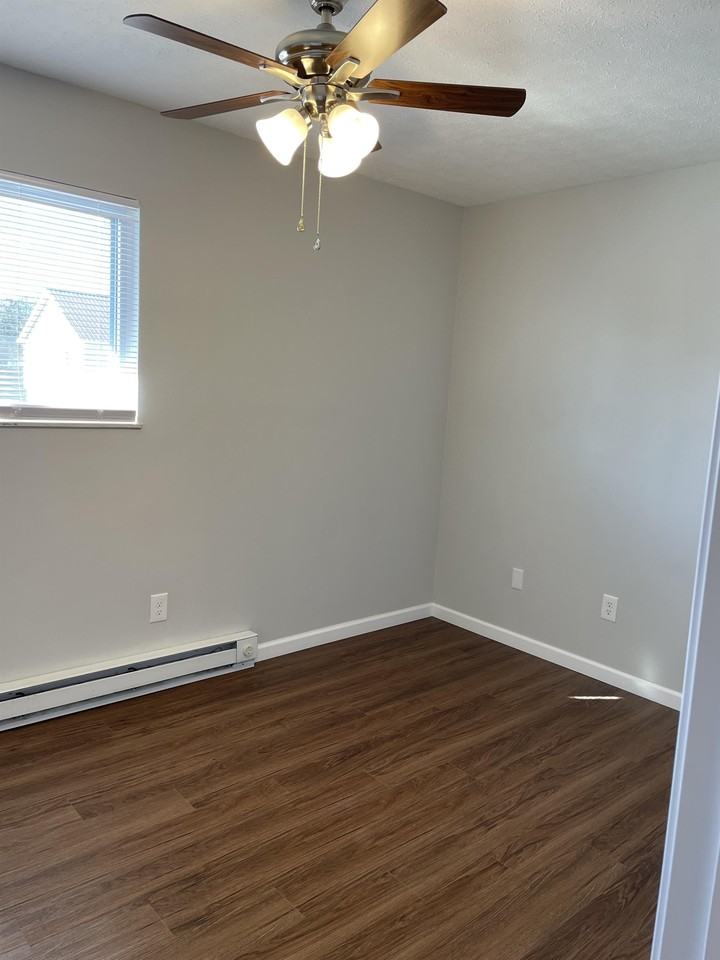 Log Gardens - Photo 3 of 5