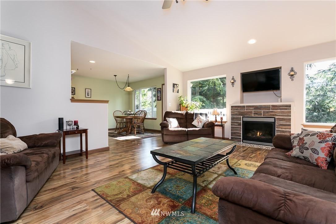 106 Polo Park Dr - Photo 3 of 20