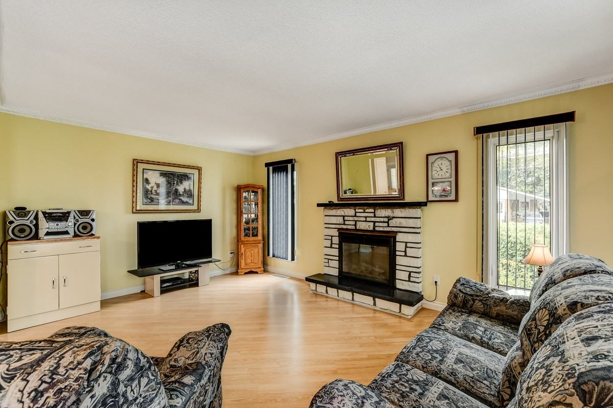 6870 Rocque Street - Photo 2 of 11