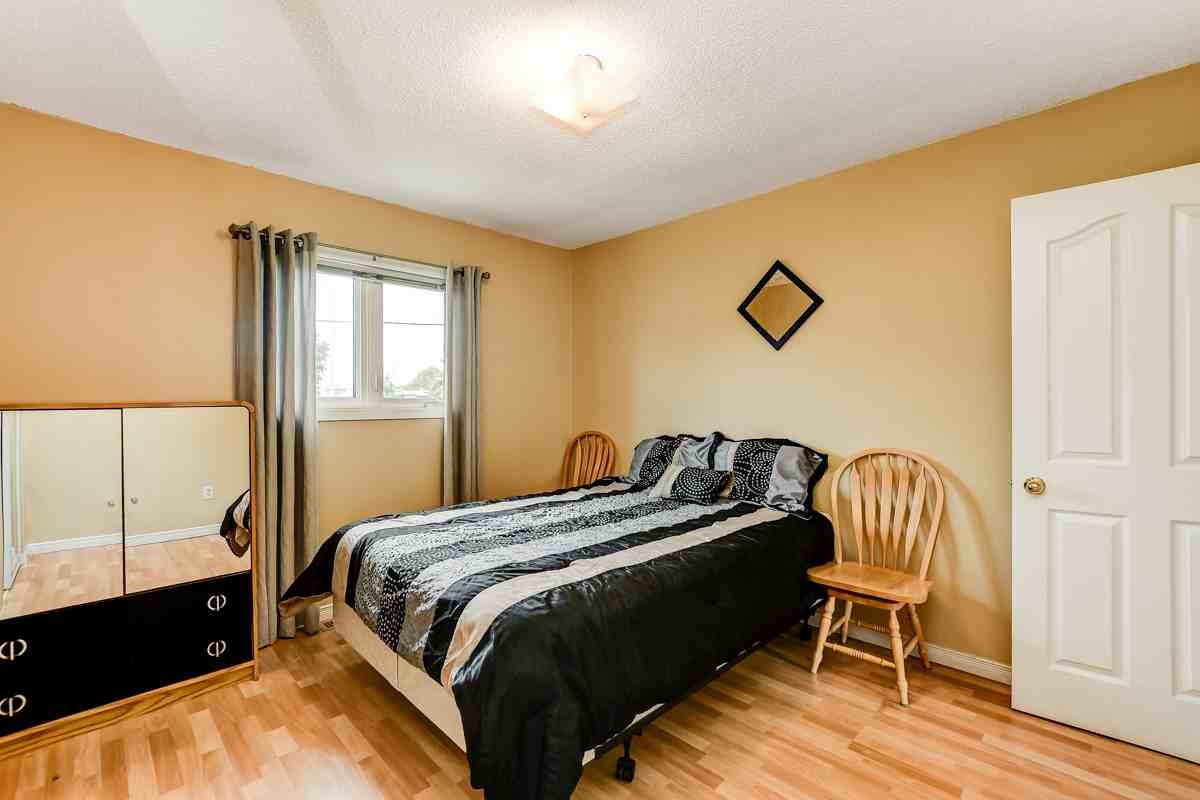 6870 Rocque Street - Photo 4 of 11