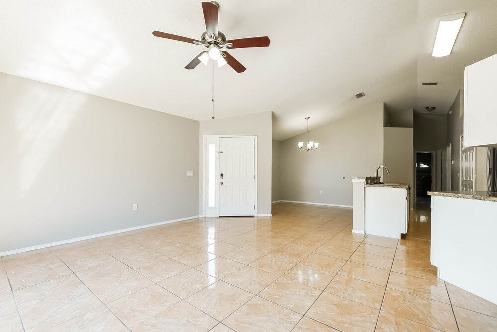2160 Jessa Dr - Photo 3 of 16