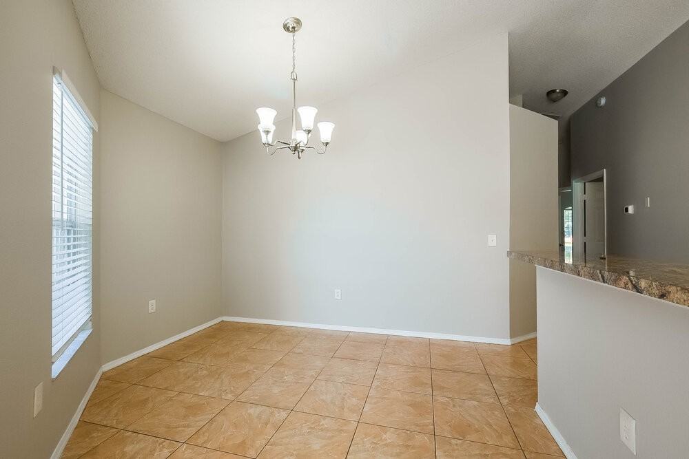 2160 Jessa Dr - Photo 4 of 16