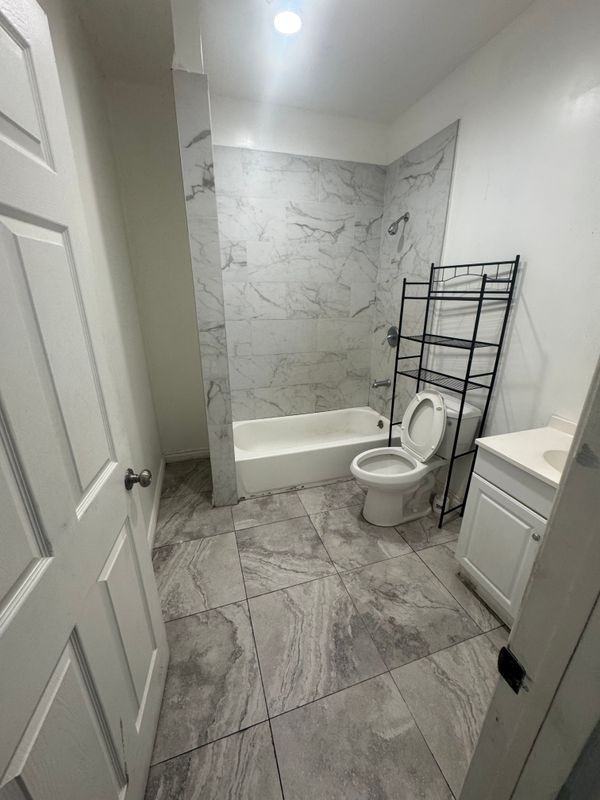 4502 S Broadway ##3 - Photo 2 of 6