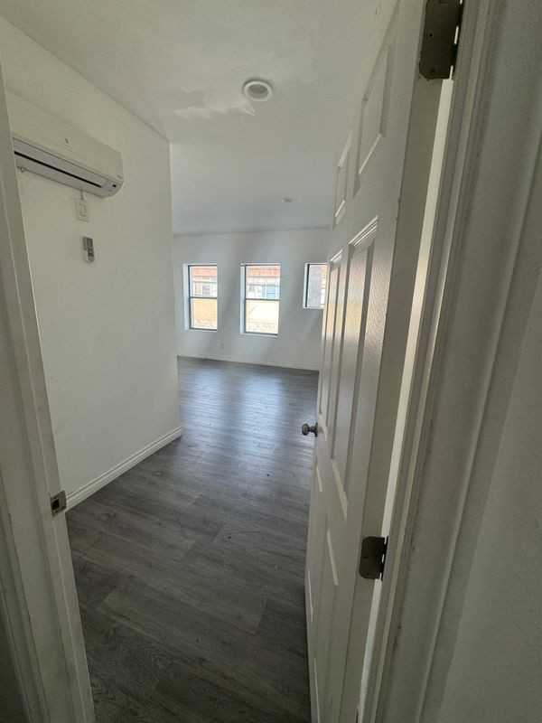 4502 S Broadway ##3 - Photo 3 of 6