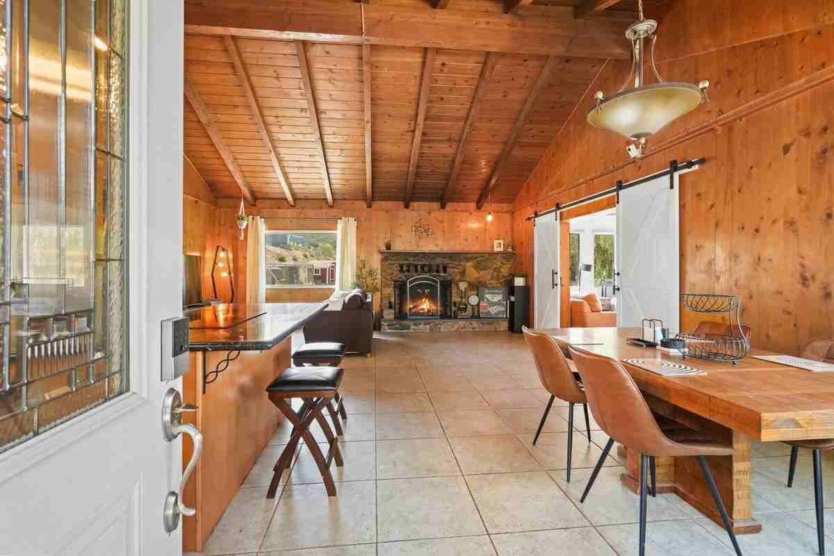 35315 Glenwall St - Photo 2 of 43