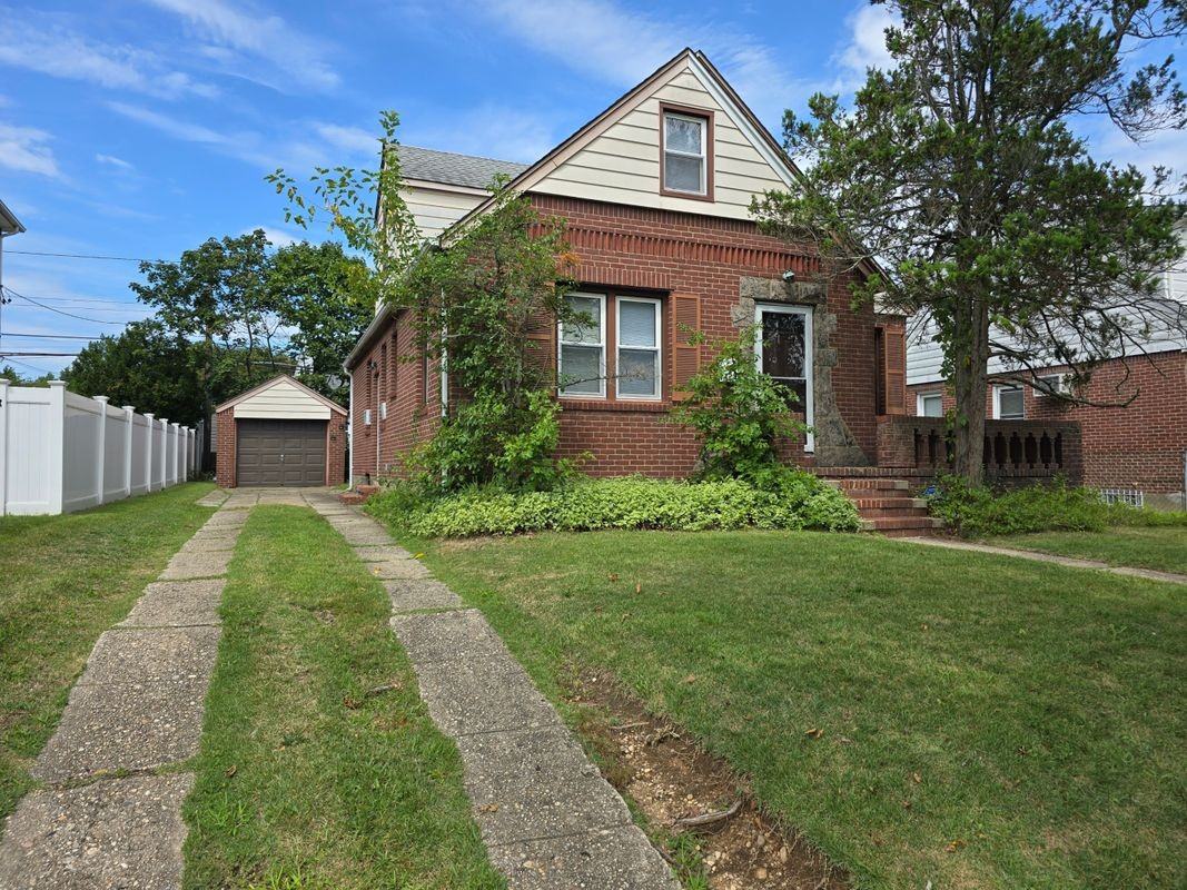 123 Nugent St - Photo 2 of 31