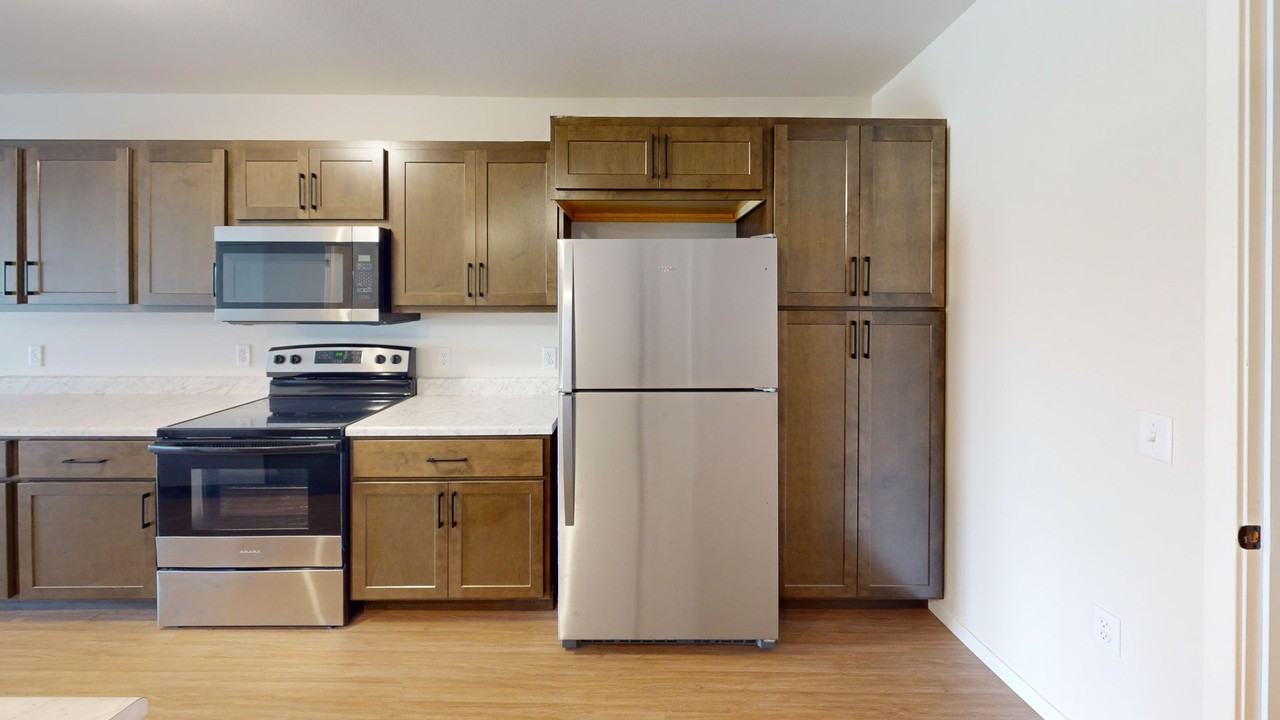 Pinnacle Townhomes - Photo 5 of 25