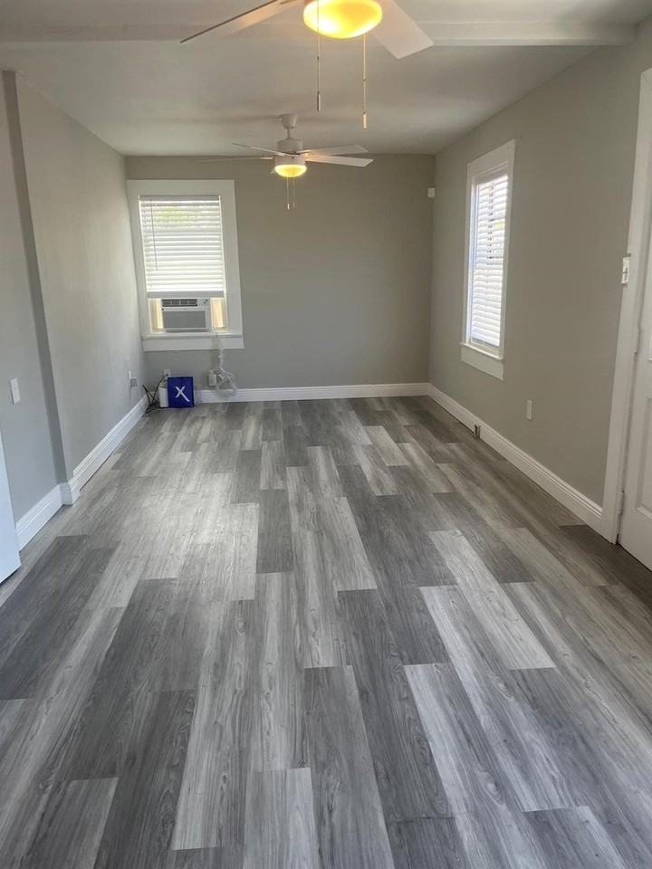 1810 Cleveland Street - Unit 2 - Photo 2 of 6