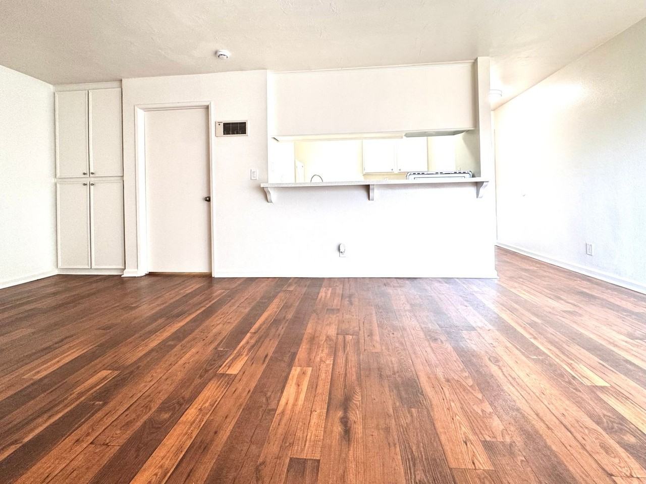 Lake Meadows Apartments - Photo 2 of 44