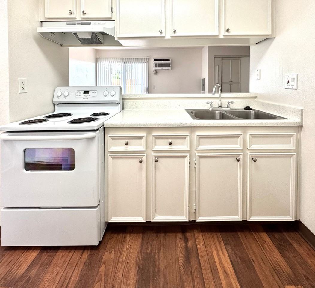 Lake Meadows Apartments - Photo 3 of 44