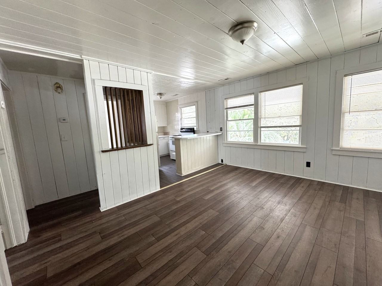 7203 Porcher Drive - Photo 3 of 38