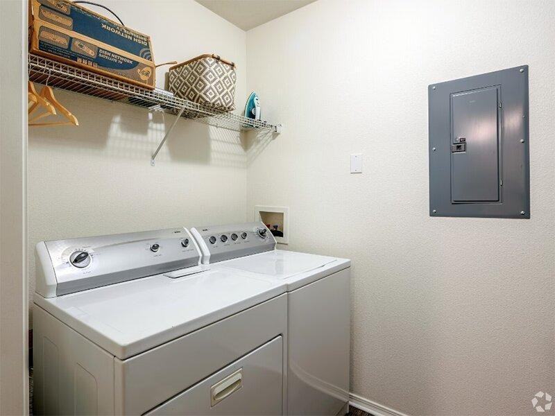 215 Walterscheid Blvd - Photo 3 of 30