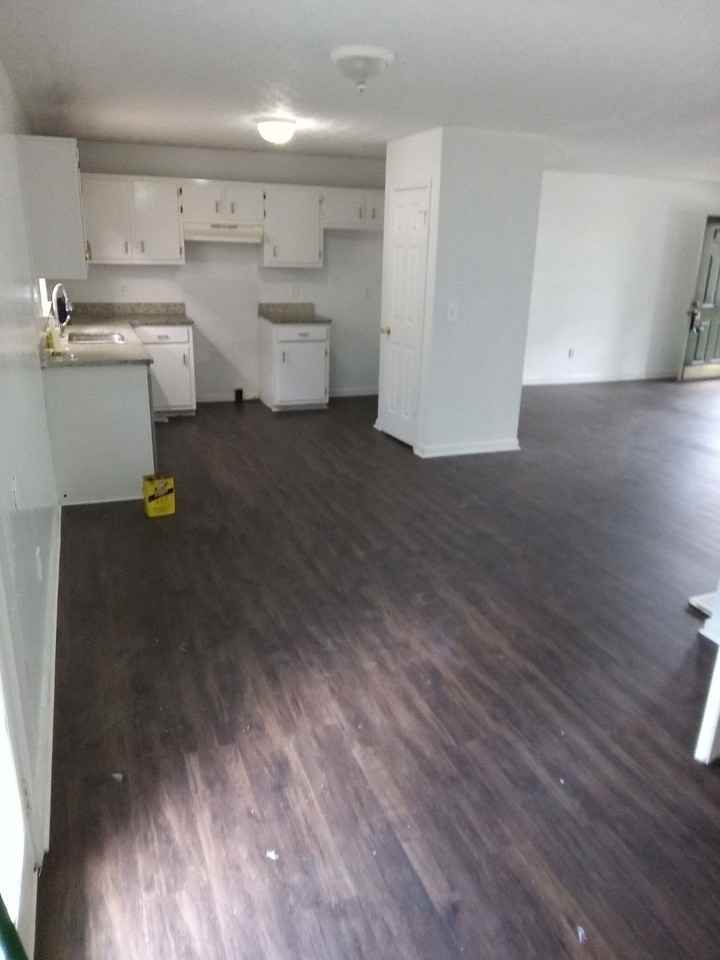 240 Beverly Park Court - Photo 3 of 10