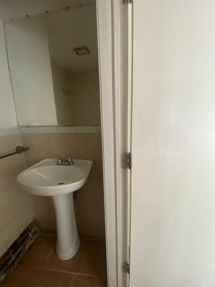 2859 South Salina Street - Photo 6 of 8