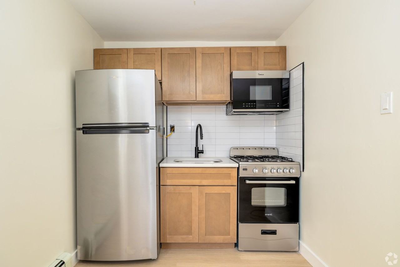 Tyson Arms Apartments - Photo 7 of 18