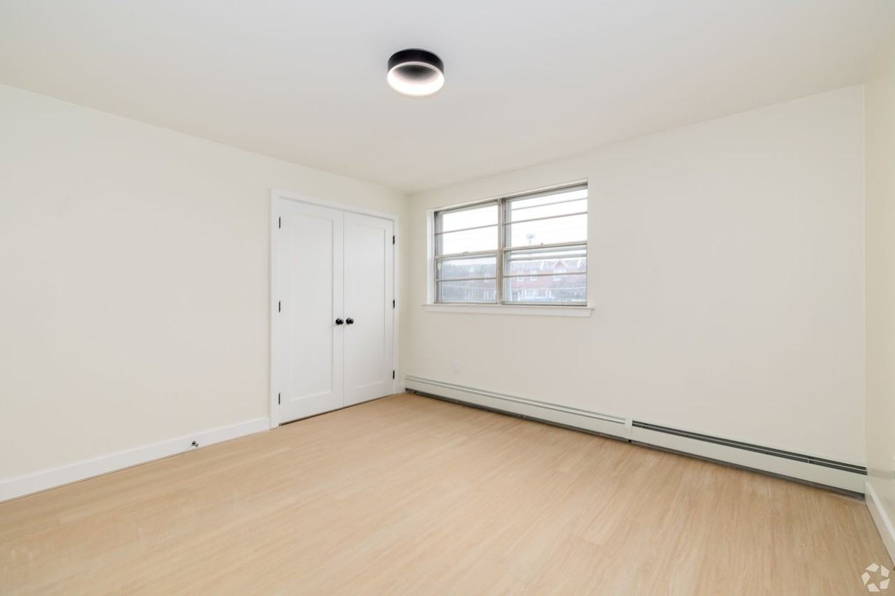 Tyson Arms Apartments - Photo 5 of 22