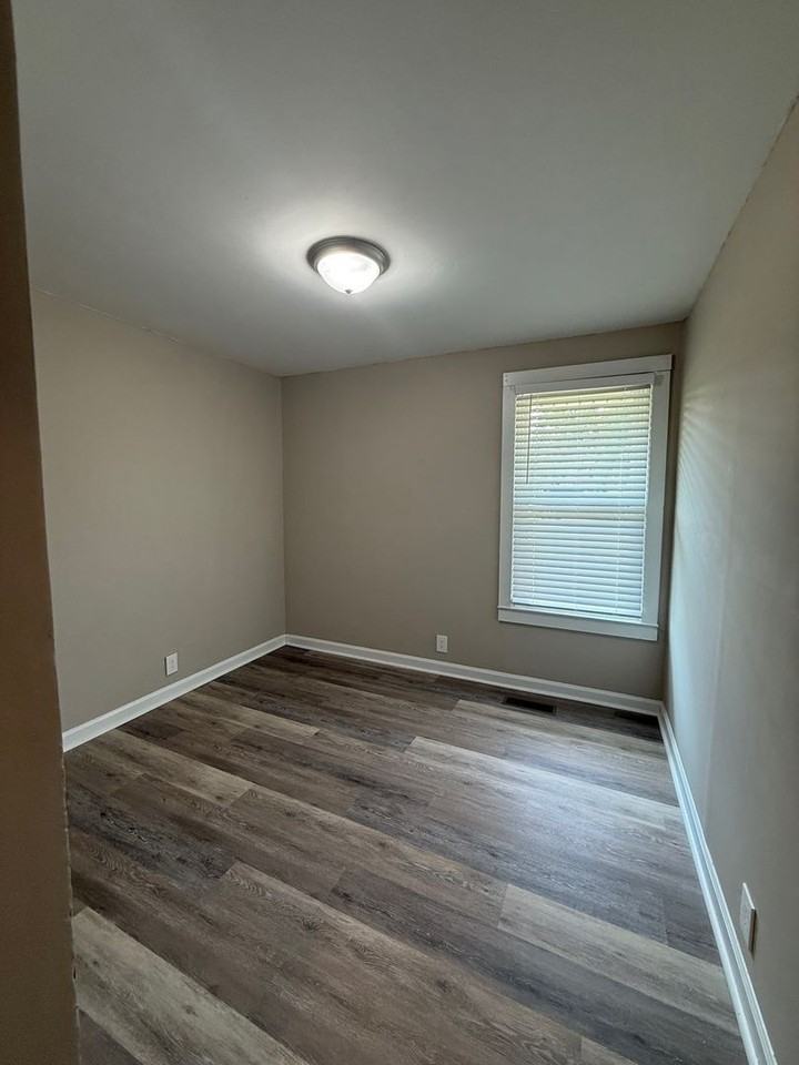 924 Oleander Dr - Photo 7 of 7