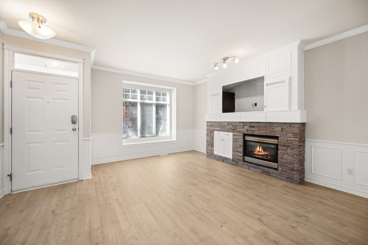 24361 102a Ave #1 - Photo 2 of 43