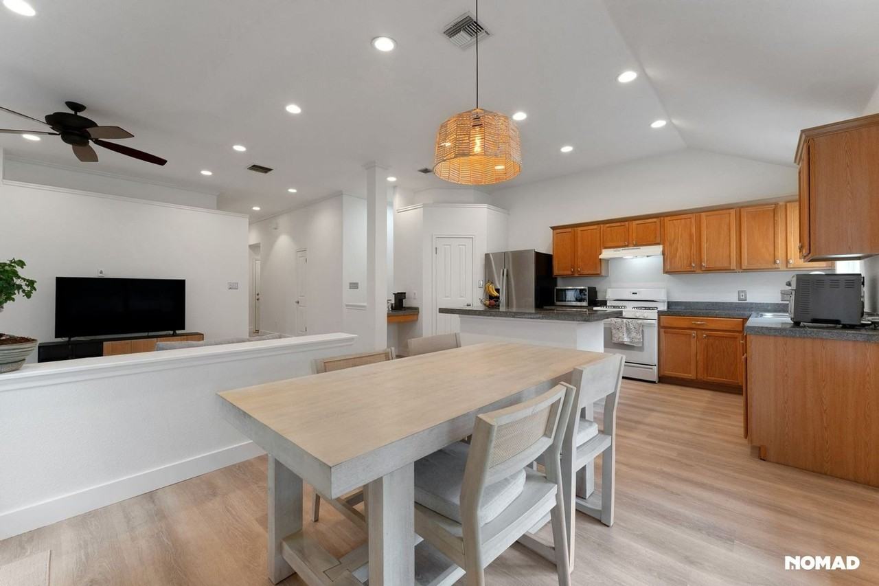 5613 Lomita Verde Cir - Photo 3 of 18