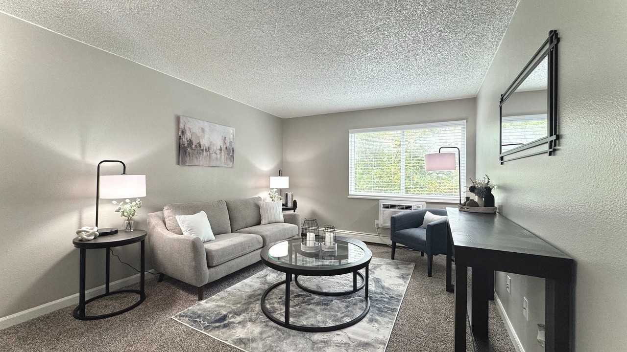 Glen Ridge Apartments - Photo 4 of 27