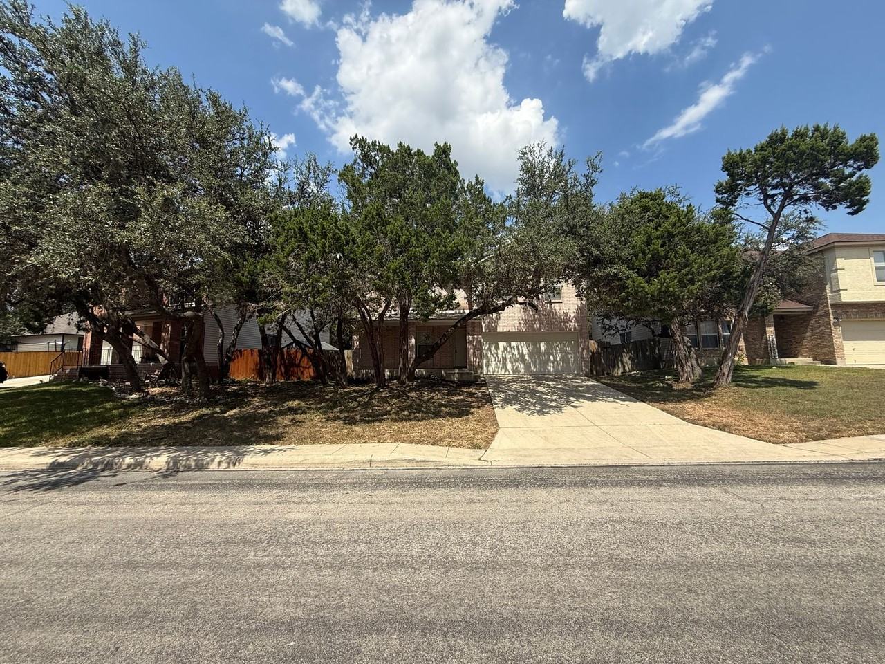 10522 Stone Creek Pl - Photo 3 of 23