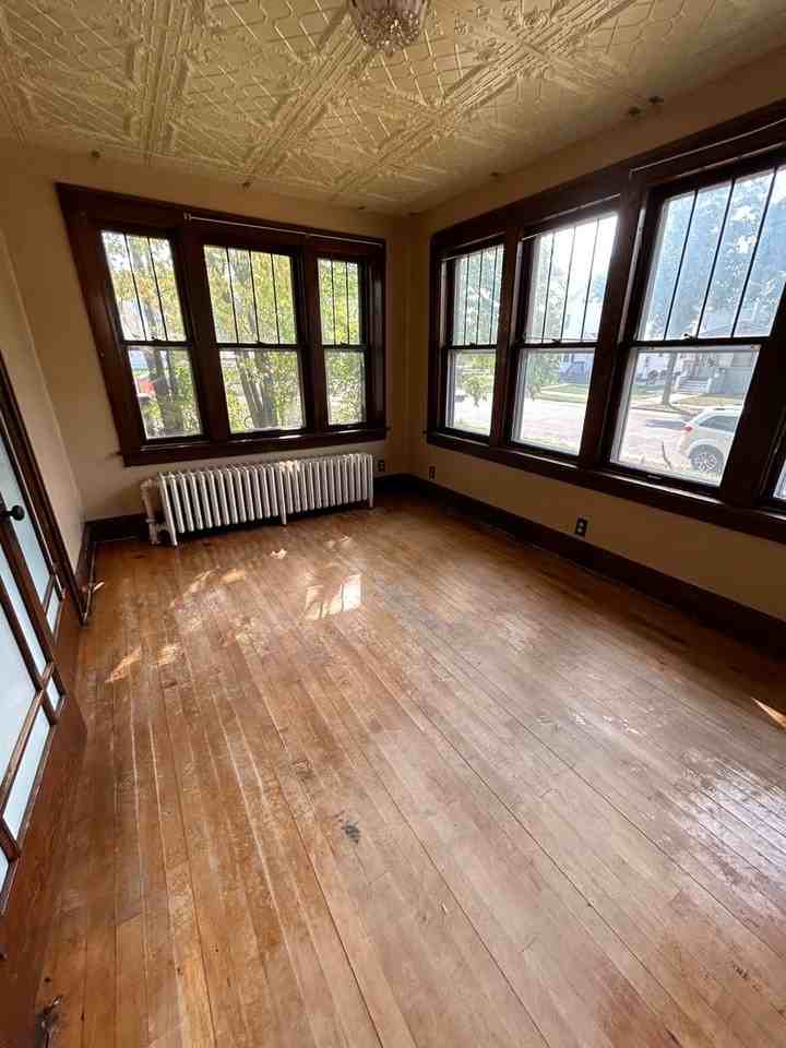 312 E Main St - Photo 2 of 20