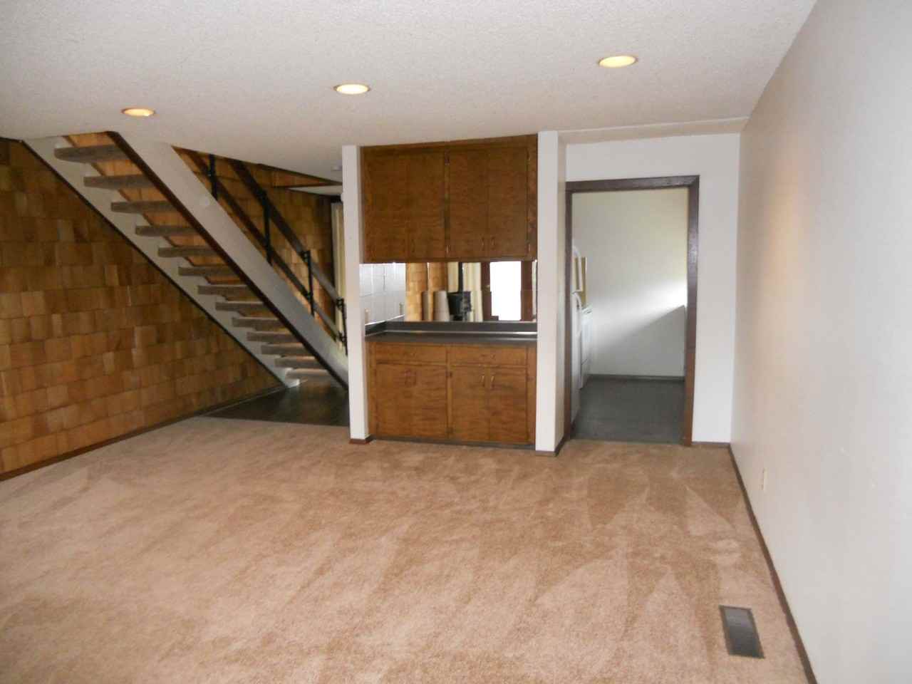 1304 63rd Street Southeast - Photo 5 of 10