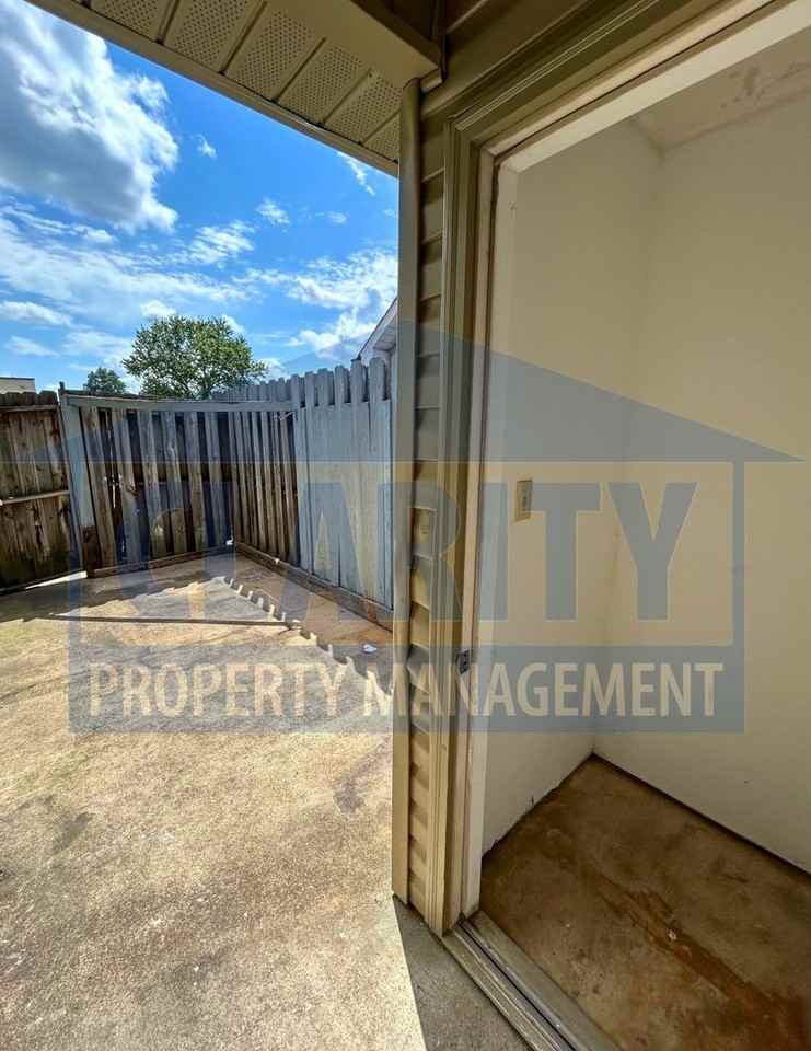 3413 Peerless Rd - Photo 6 of 22