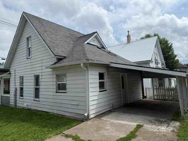 618 Cedar St - Photo 3 of 11