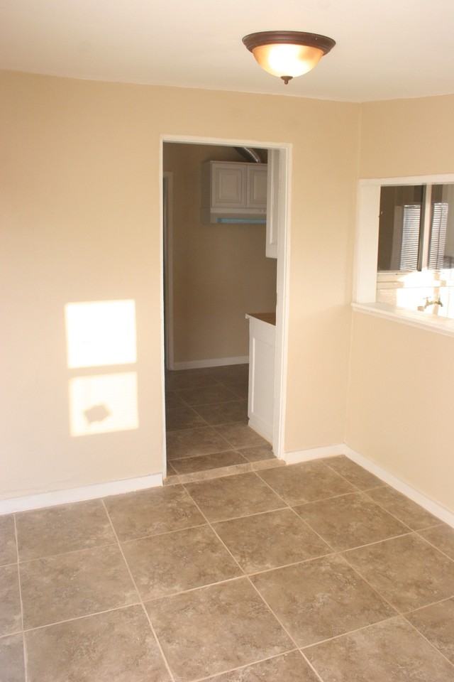 408 Hayslett Ave - Photo 2 of 10