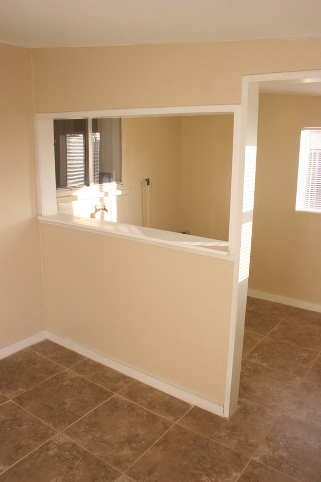 408 Hayslett Ave - Photo 3 of 10