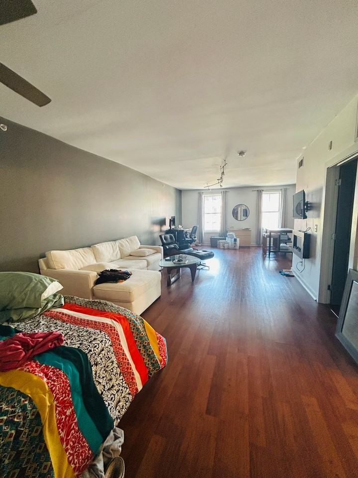 209 Pike St #3D - Photo 2 of 7