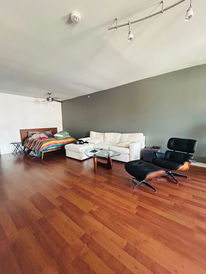 209 Pike St #3D - Photo 3 of 7