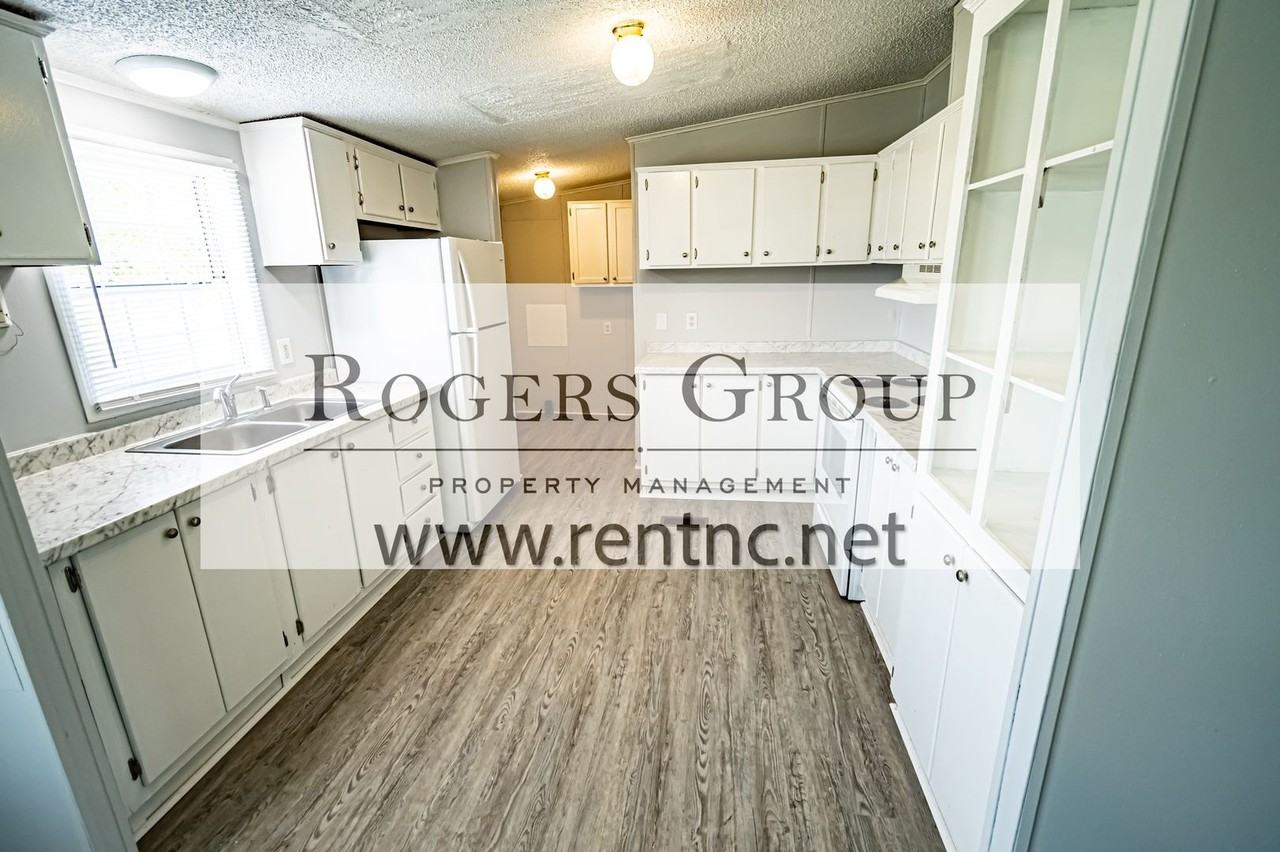 689 Blue Wing Rd - Photo 2 of 10