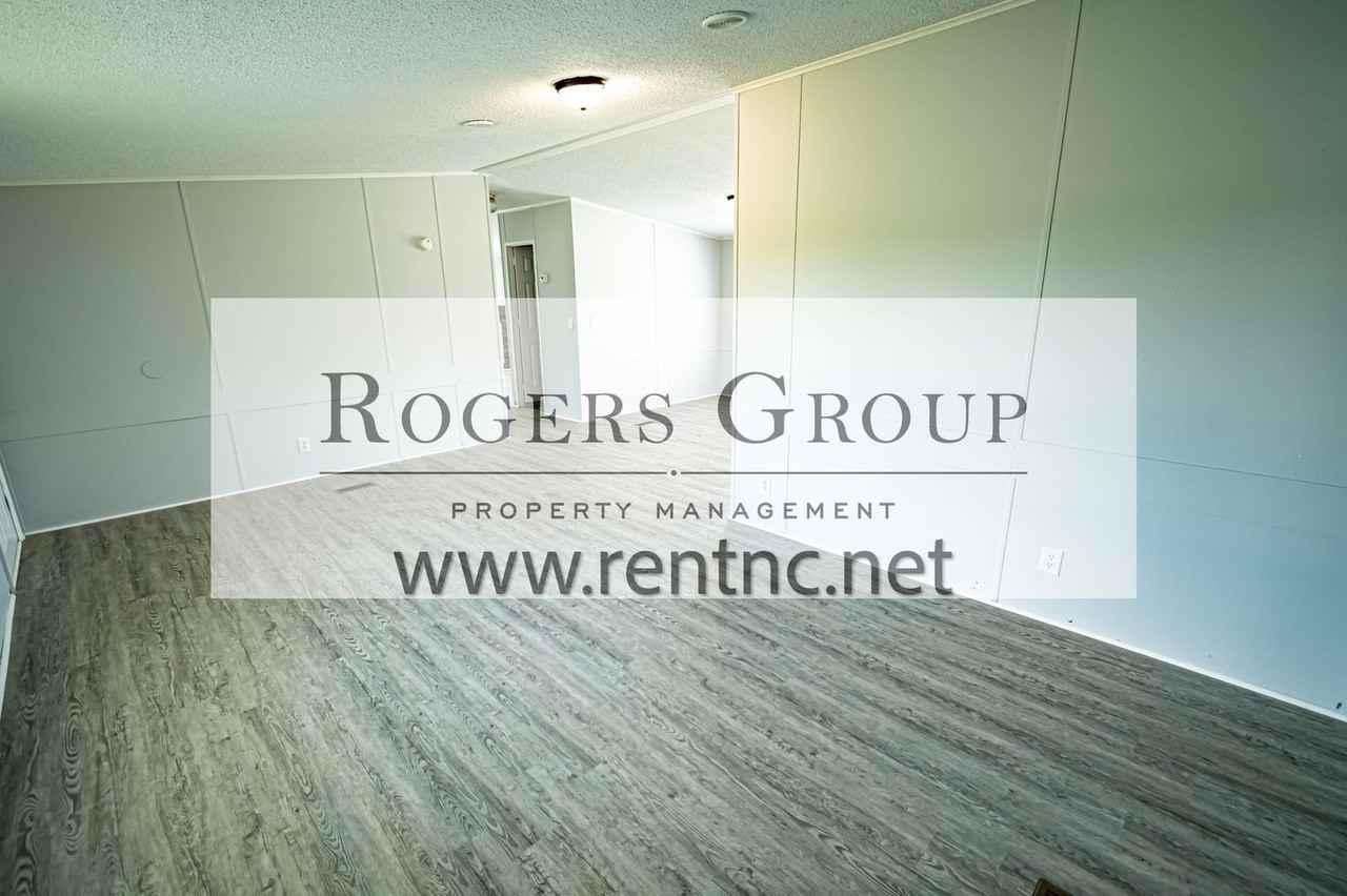 689 Blue Wing Rd - Photo 4 of 10