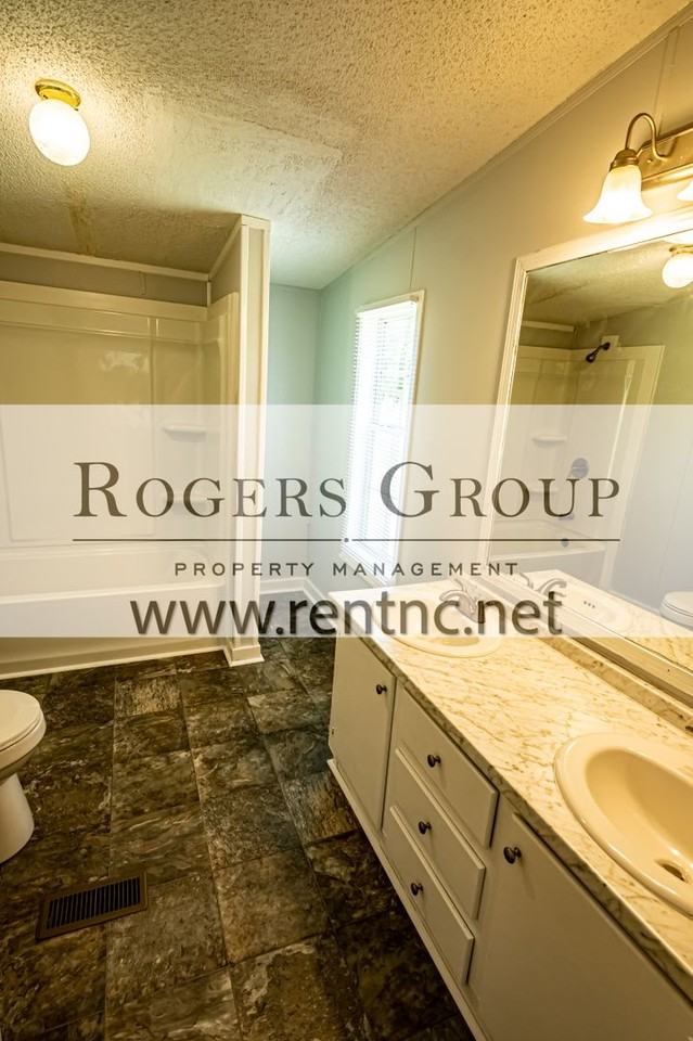 689 Blue Wing Rd - Photo 5 of 10