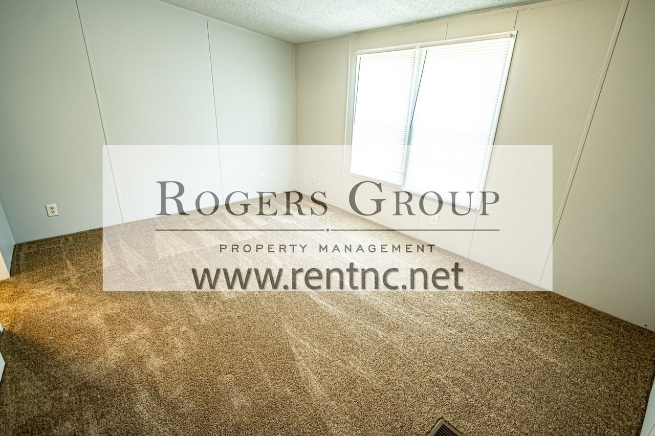 689 Blue Wing Rd - Photo 6 of 10