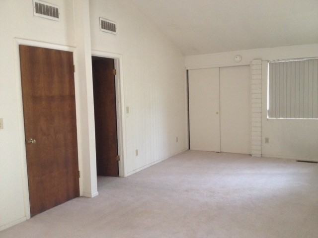 3321 S Gillenwater Dr - Photo 5 of 9