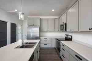 featured image of 1 Old Yellowstone Trl