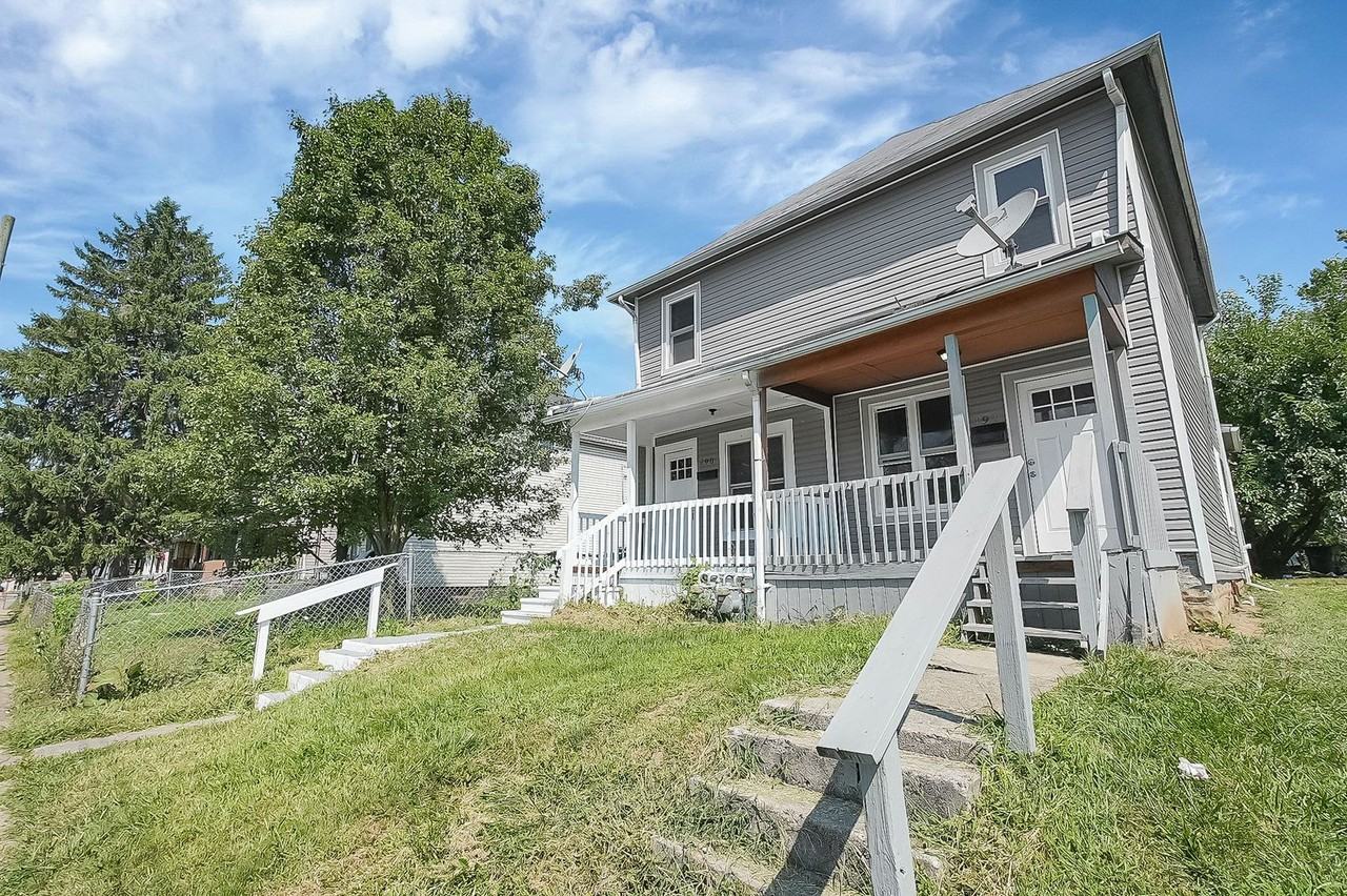 490 East Morrill Avenue - Photo 5 of 28