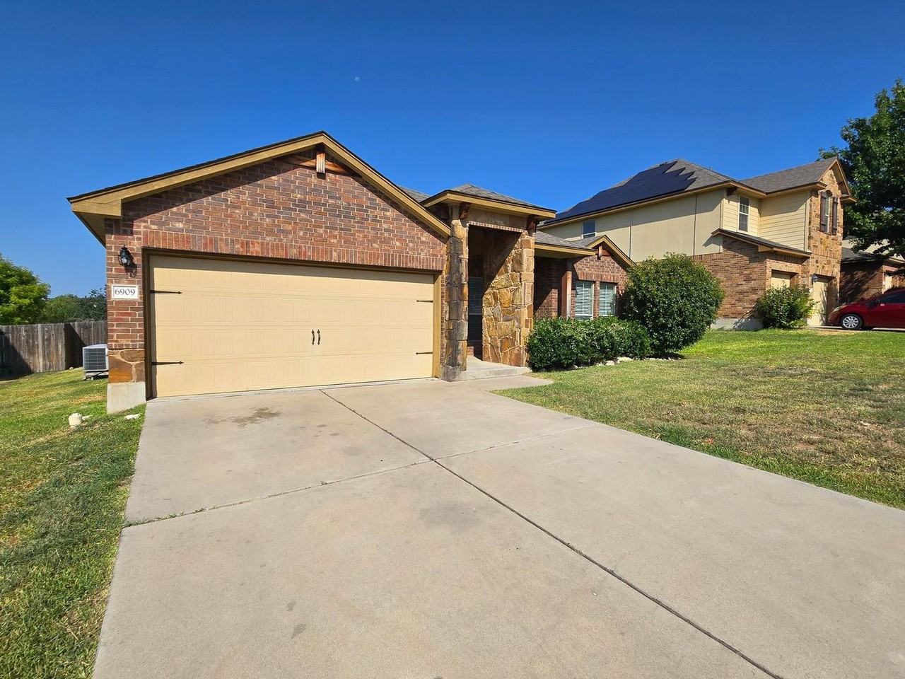 6909 Osbaldo Dr - Photo 2 of 23