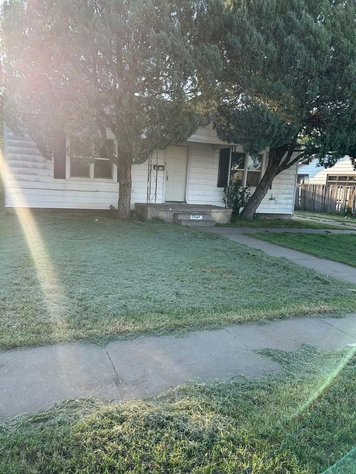 1612 Coffee Street - Photo 7 of 22