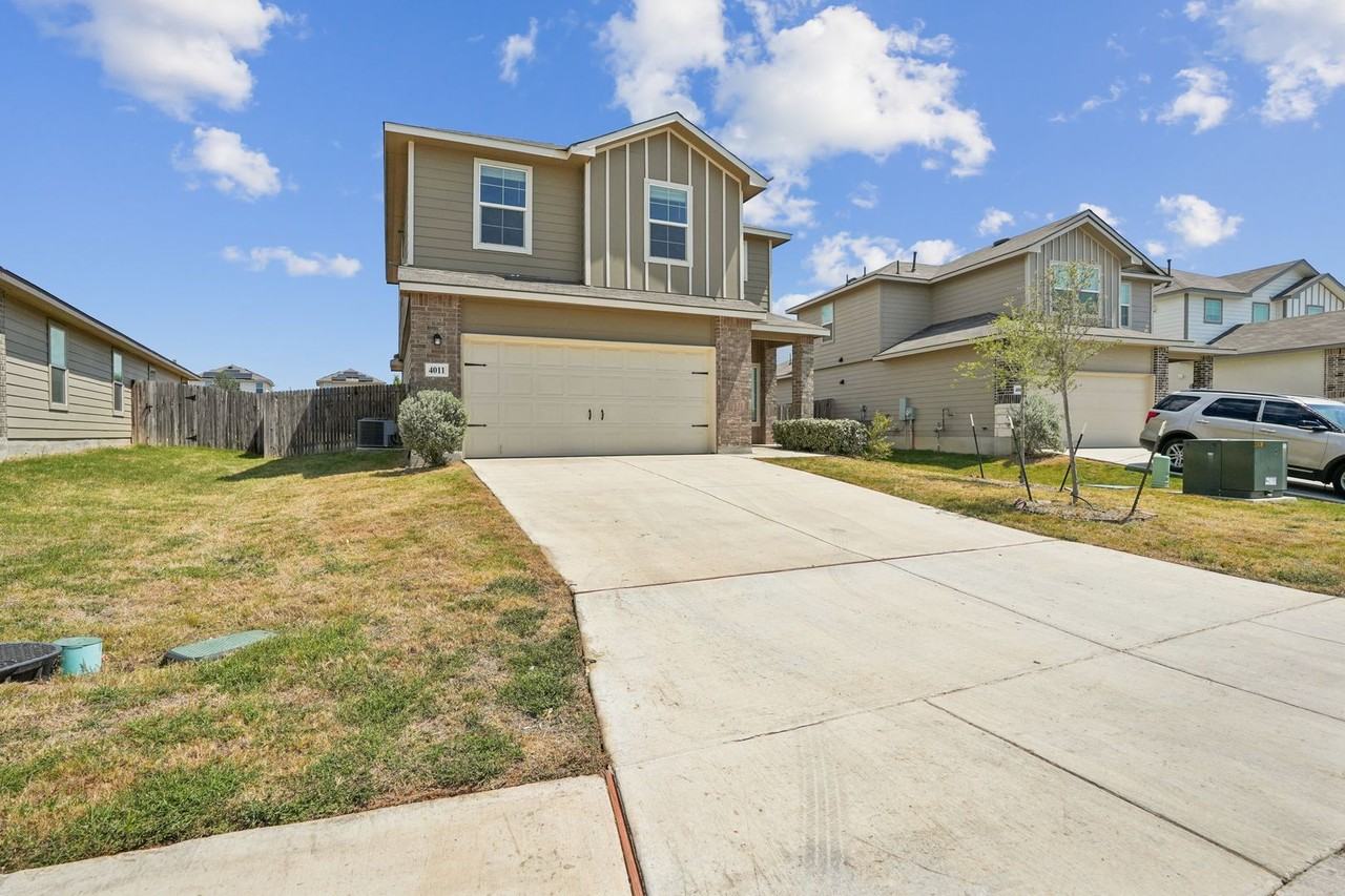 4011 Basil Meadow - Photo 2 of 19