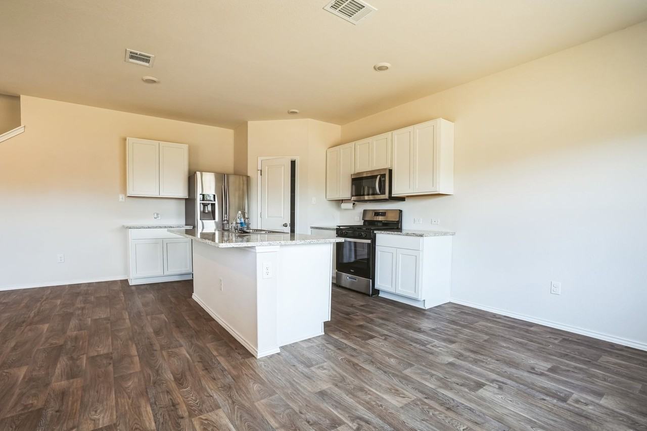 4011 Basil Meadow - Photo 5 of 19