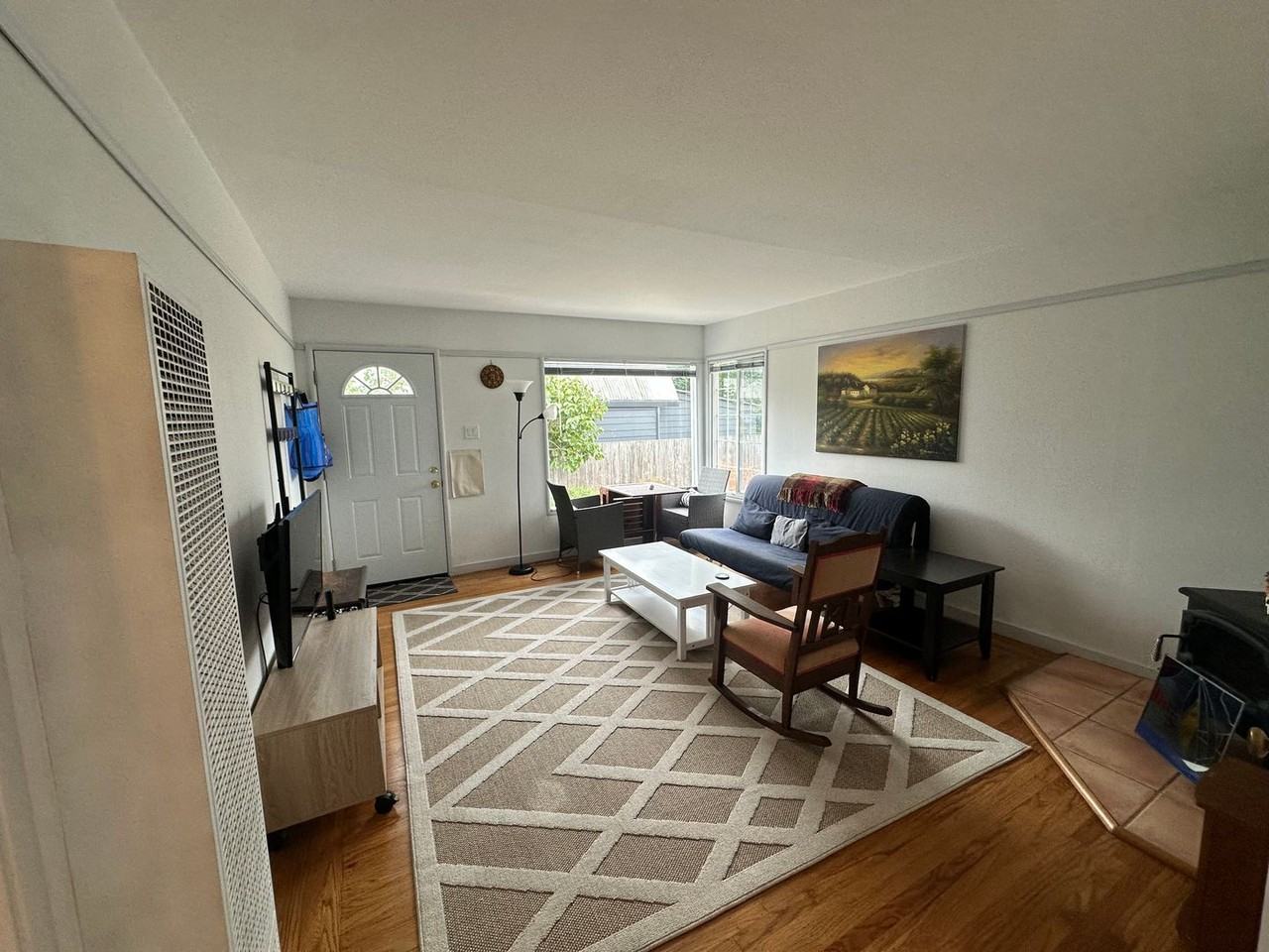 1441 9th St - Photo 2 of 9