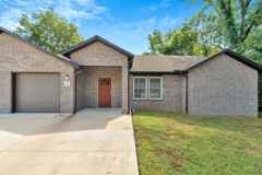 412 S Byers Ave - Photo 1 of 1