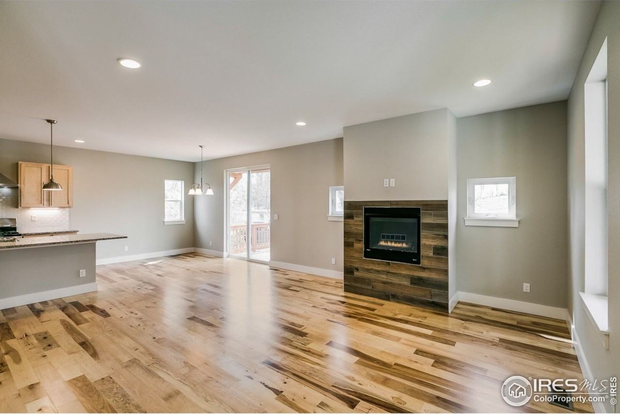 406 East Chester Street #B - Photo 5 of 25