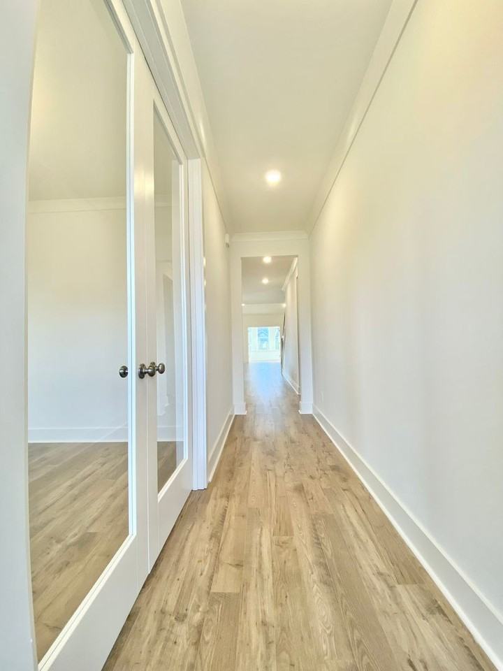 643 Conifer Dr - Photo 2 of 43